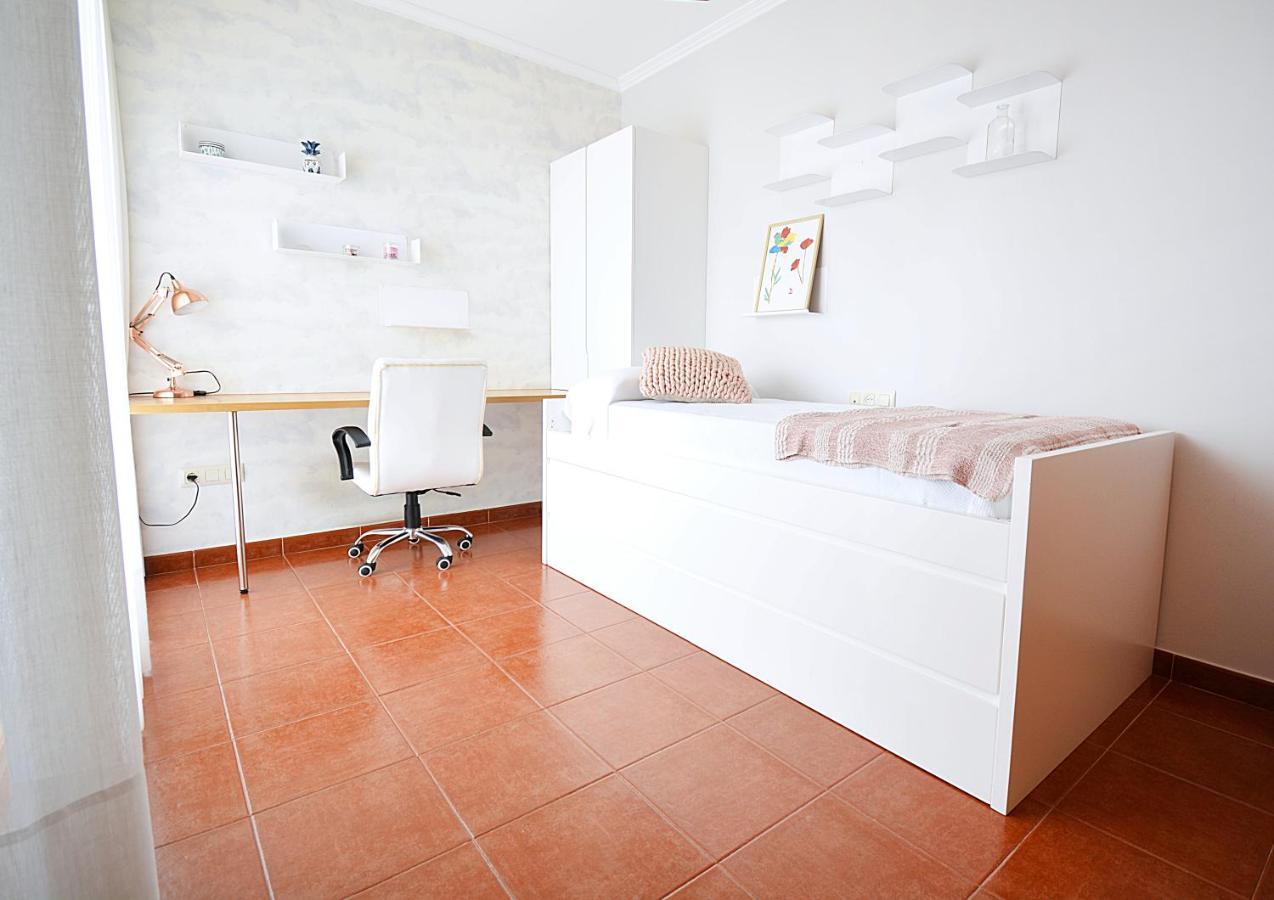 Galihost - Apartamento Con Piscina En El Centro De Sanxenxo Εξωτερικό φωτογραφία